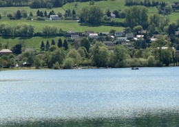 Blick auf Camping von anderer Seeseite