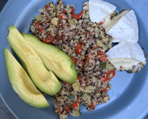 Quino-Salat mit Tomme